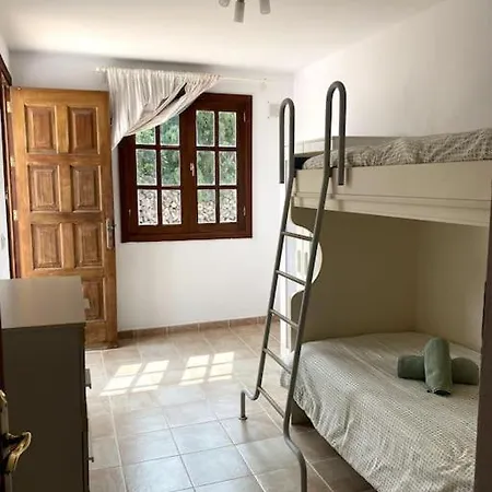 Vakantiehuis Orange House, Surf&yoga Lajares