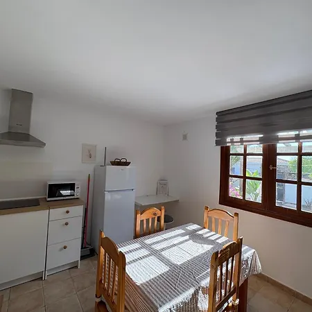 Orange House, Surf&yoga Lajares