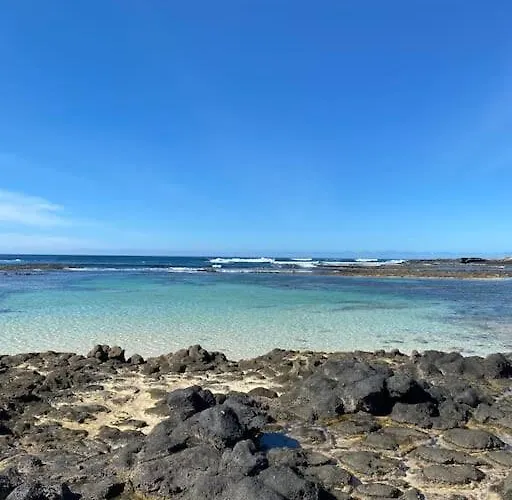 Orange House, Surf&yoga * Lajares