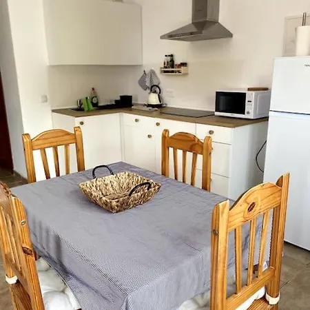 Orange House, Surf&yoga