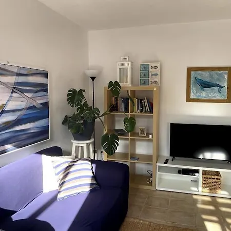 Orange House, Surf&yoga Semesterbostad *