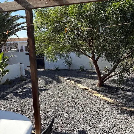 Feriehus Orange House, Surf&yoga Lajares