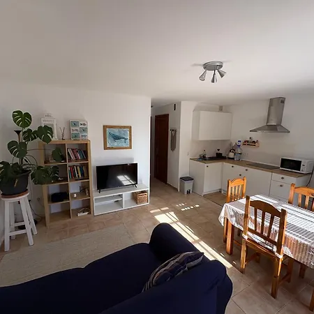 Orange House, Surf&yoga *