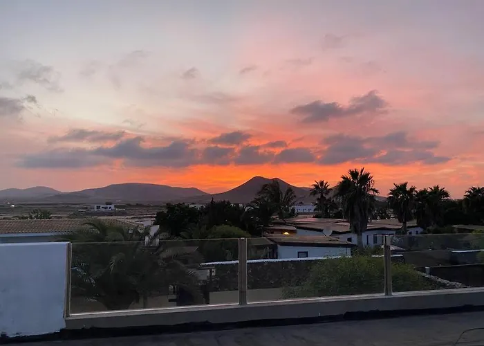 Semesterbostad Orange House, Surf&yoga *