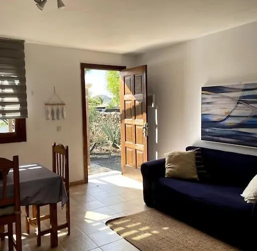 Orange House, Surf&yoga