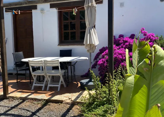 Orange House, Surf&yoga *