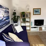 Orange House, Surf&yoga Ferienhaus