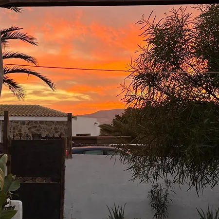 Orange House, Surf&yoga Lajares