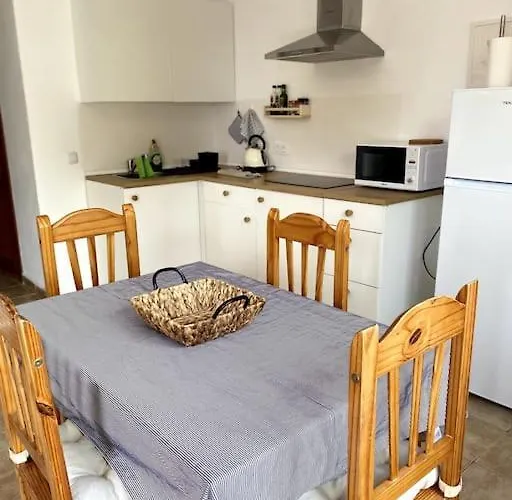 Orange House, Surf&yoga