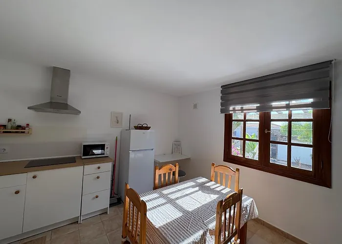 Orange House, Surf&yoga Lajares